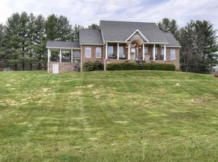 657 Old Embreeville Rd, Jonesborough, TN 37659