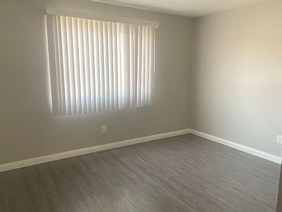5th image of 5114 Oakland St #201