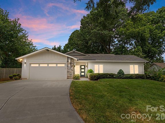 4th image of 3931 Belshire Ln