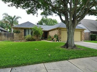 4823 Pecan Grove Dr, Pearland, TX 77584