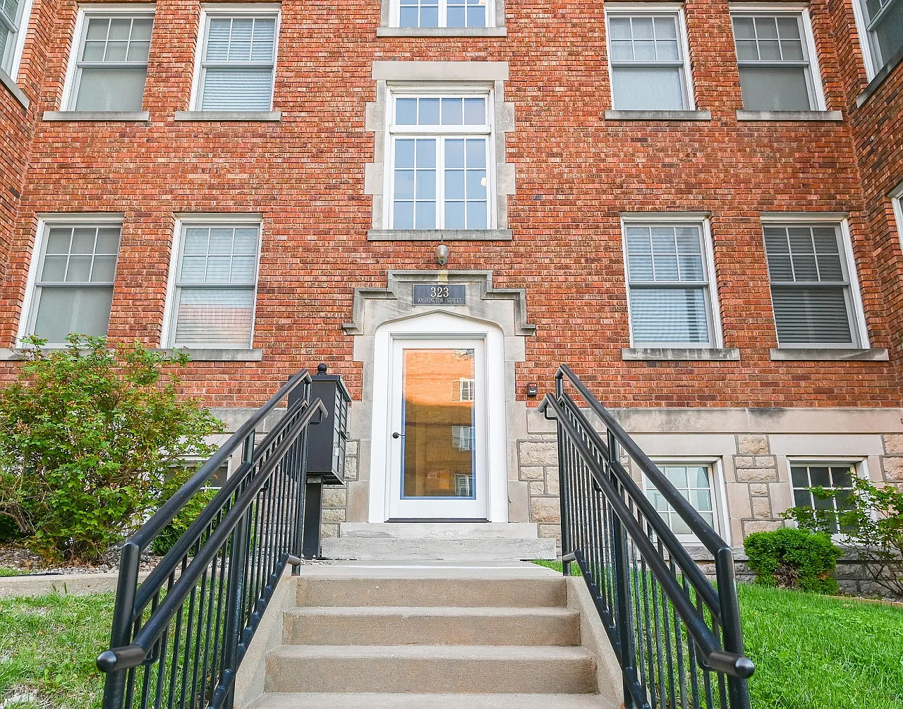 323 Washington Street - 101 — Photo 2