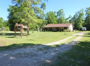 201 Trails End Dr, Cleveland, TX 77328