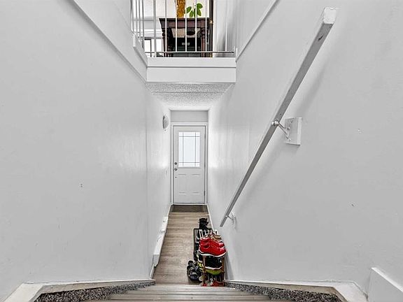 2nd image of 2200 E Woodview Dr SW #1112