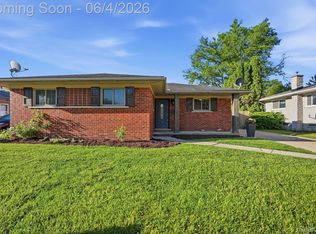 28531 Sunnydale St, Livonia, MI 48154