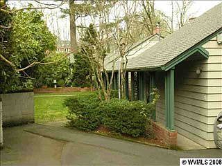 2nd image of 774 Cascade Dr NW