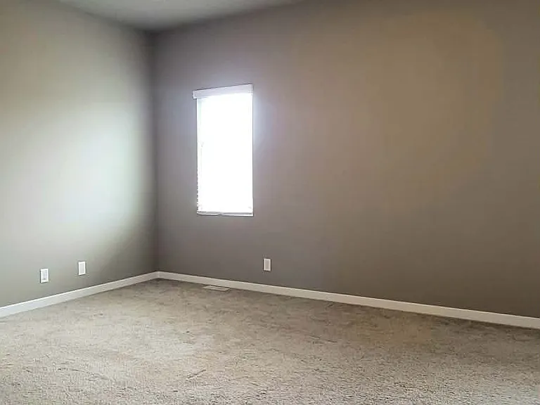 5708 N 181st Ave — Photo 20