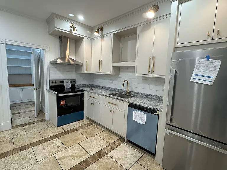 227 Saratoga St #2B — Photo 7