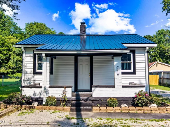 6674 Rutledge Rd, Louisville, KY 40258