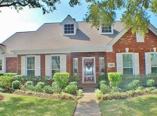 1822 High Gate Ct, Sugar Land, TX 77478