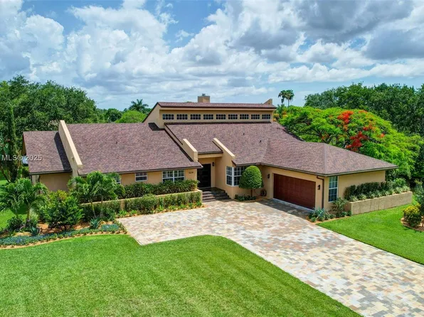 13241 SW 32nd Ct, Davie, FL 33330