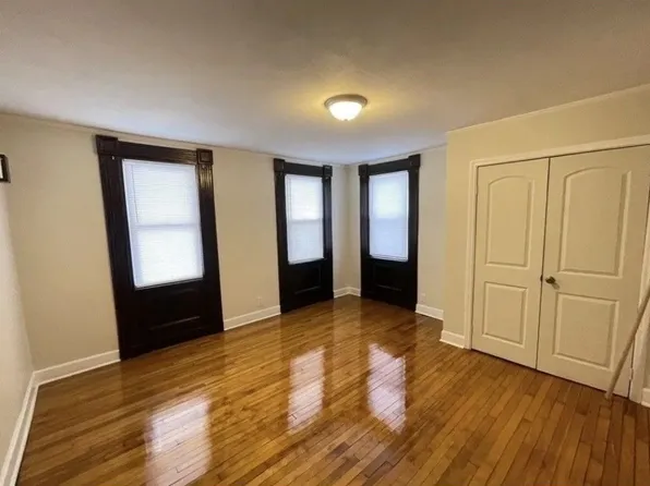 27 Wilcox St #1L, Springfield, MA 01105