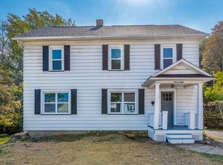 98 Davis St, Shavertown, PA 18708