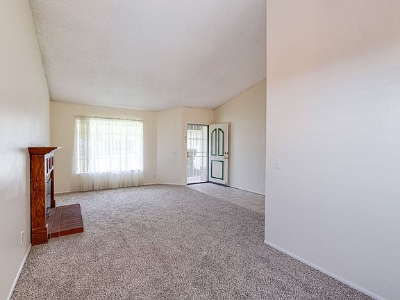 5th image of 25671 Stoneybrook Dr