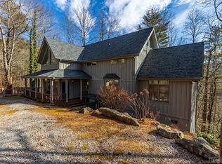 357 Wandering Rdg, Glenville, NC 28736