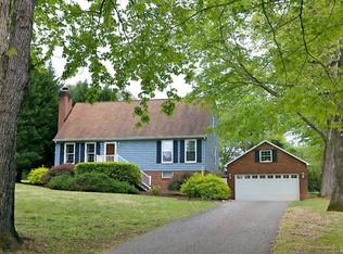 1002 Oxford Point Rd, Lynchburg, VA 24502