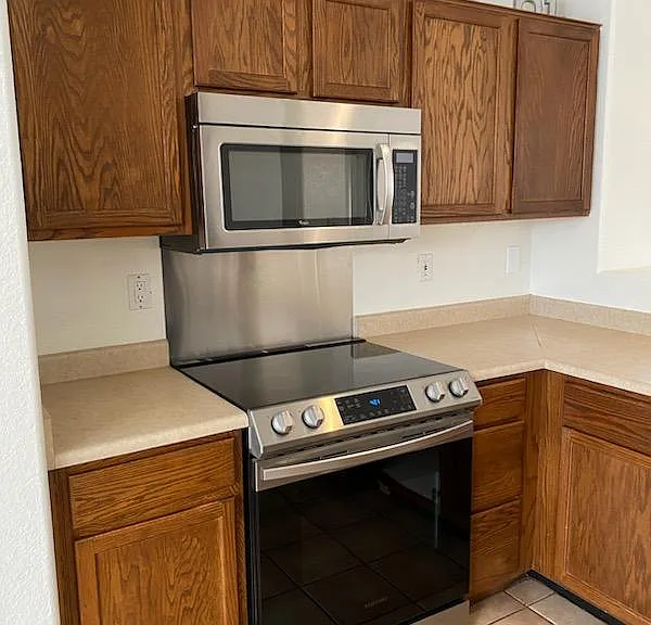 1301 W 17th Ave — Photo 11