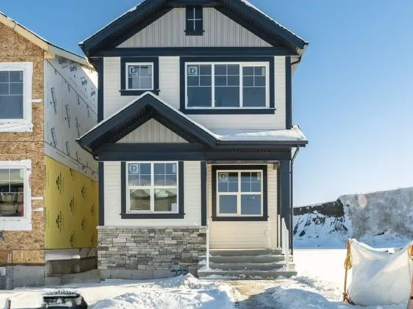 335 Edgemont Dr NW, Edmonton, AB T6M 1S2