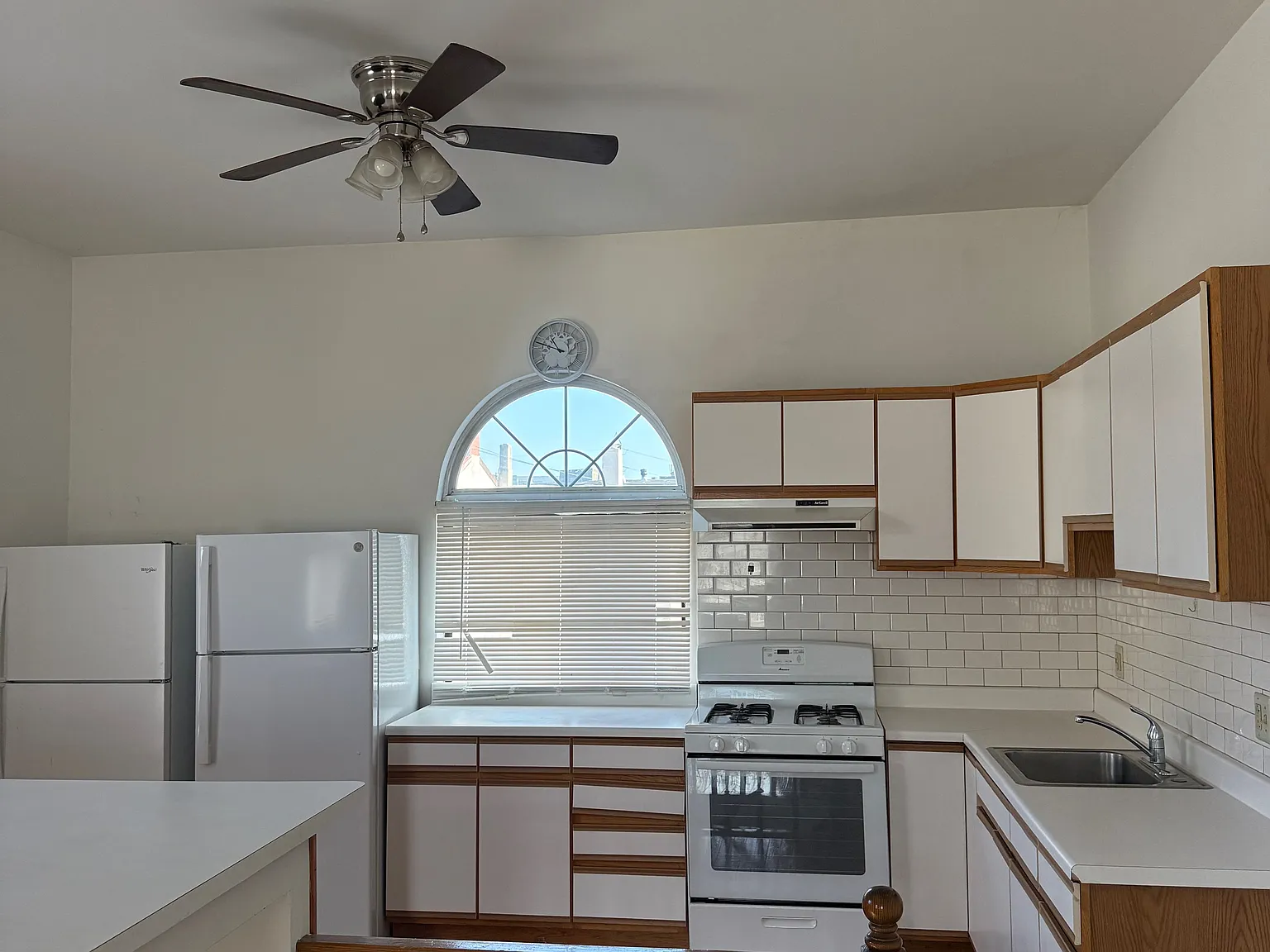 1 bed, $1,600 — Photo 3
