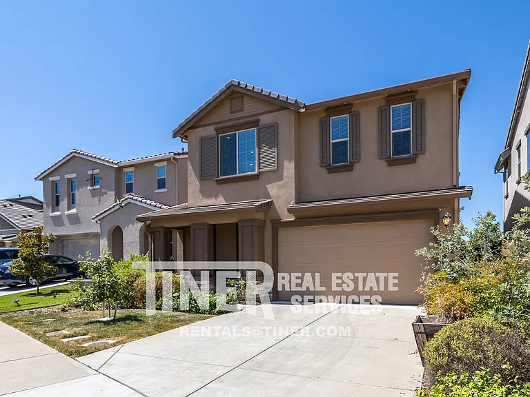 8082 Avanti Dr — Photo 5