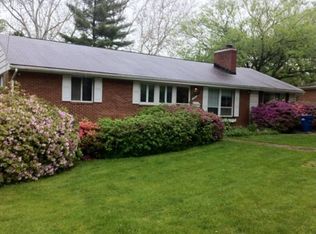 1405 Pathfinder Ln, Mc Lean, VA 22101