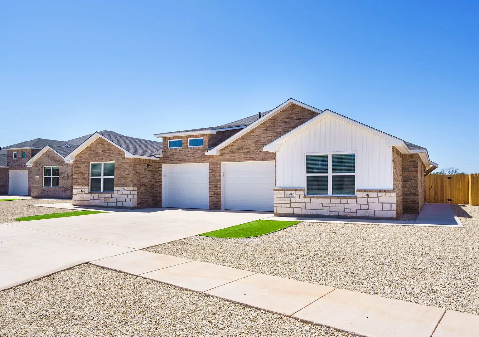 Coming Soon: 2718 Baron — Photo 3