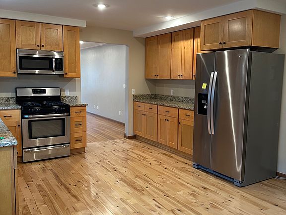 3rd image of 2519 4th St NE #1