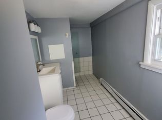 66 Coyle Ave FLOOR 3, Pawtucket, RI 02860