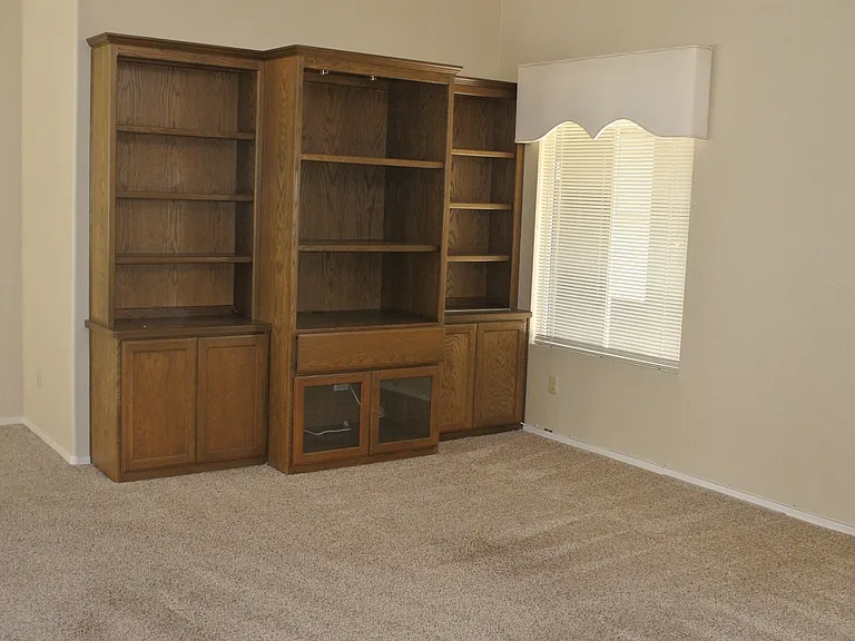 10622 W Mohawk Ln — Photo 19