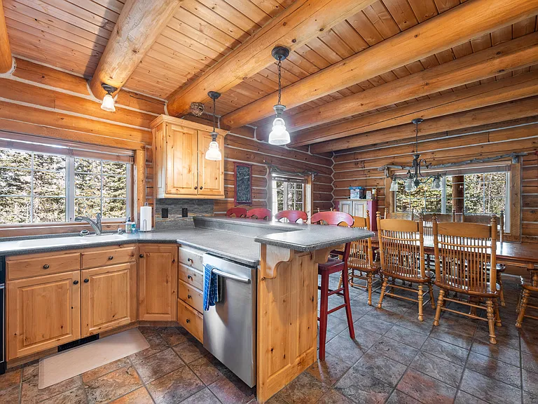 497 W Yarrow Ct — Photo 15