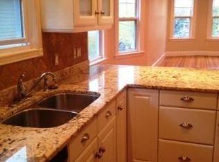 60 Maple Ave #1, Cambridge, MA 02139