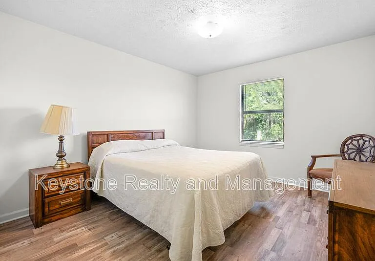 100 Laurel Cove Dr — Photo 9