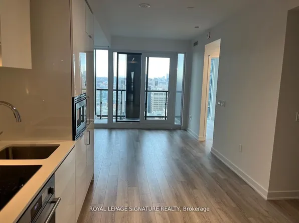 238 Simcoe St, Toronto, ON