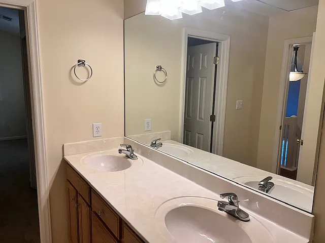 4537 Cross Ridge Ln — Photo 8