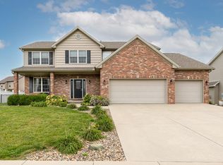 2509 Norton Rd, Bloomington, IL 61705