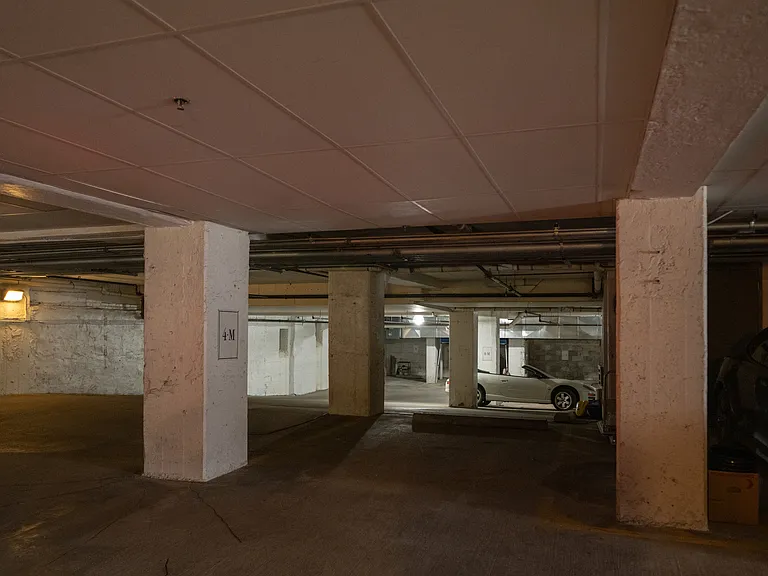 523 Grand Blvd #1B — Photo 42