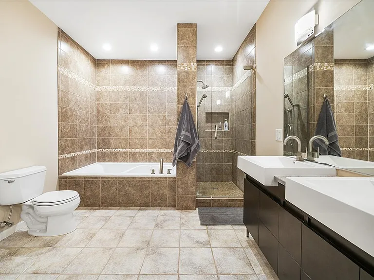58 Alexander Ct — Photo 37