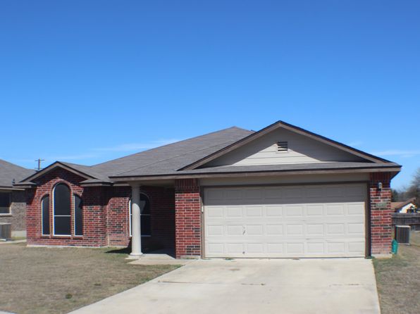 3803 Lyna Ct