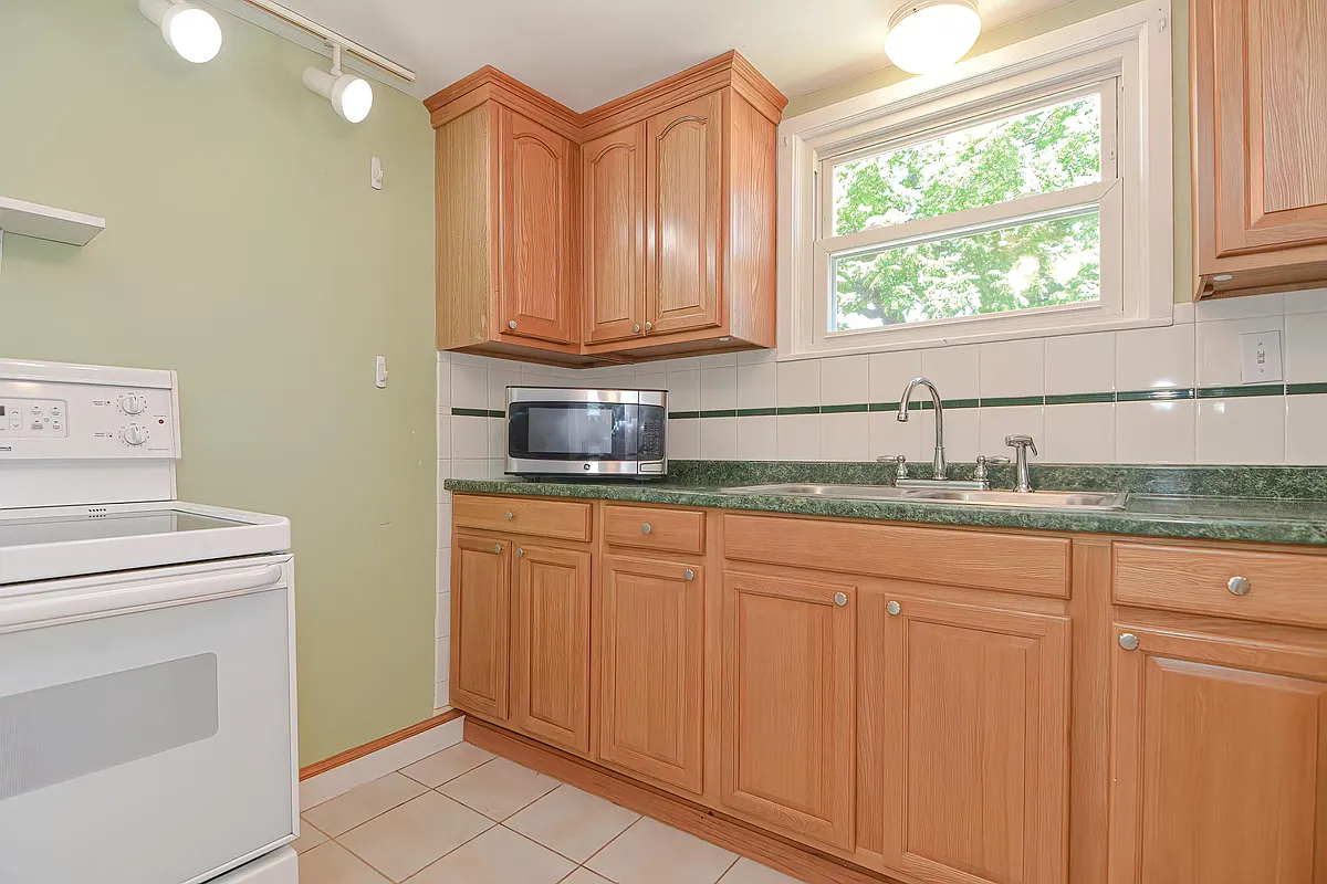 Photo 2 of 11 - 4 Greenwood Ave #B - Seekonk, MA Building Photo - 4 Greenwood Ave #B