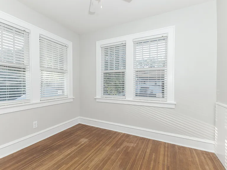 112 Warner St — Photo 14