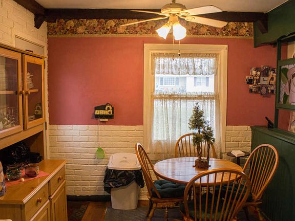5th image of 339 Clover Ln