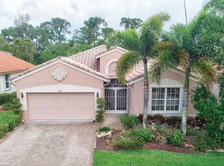 9382 Vercelli St, Lake Worth, FL 33467