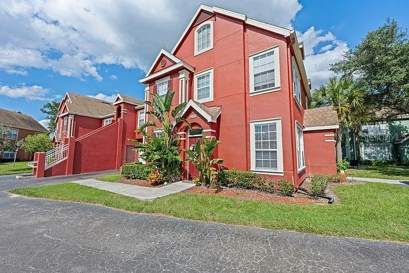 2 bed, 2.0 bath, 1140 sqft, $1,900 — Photo 1