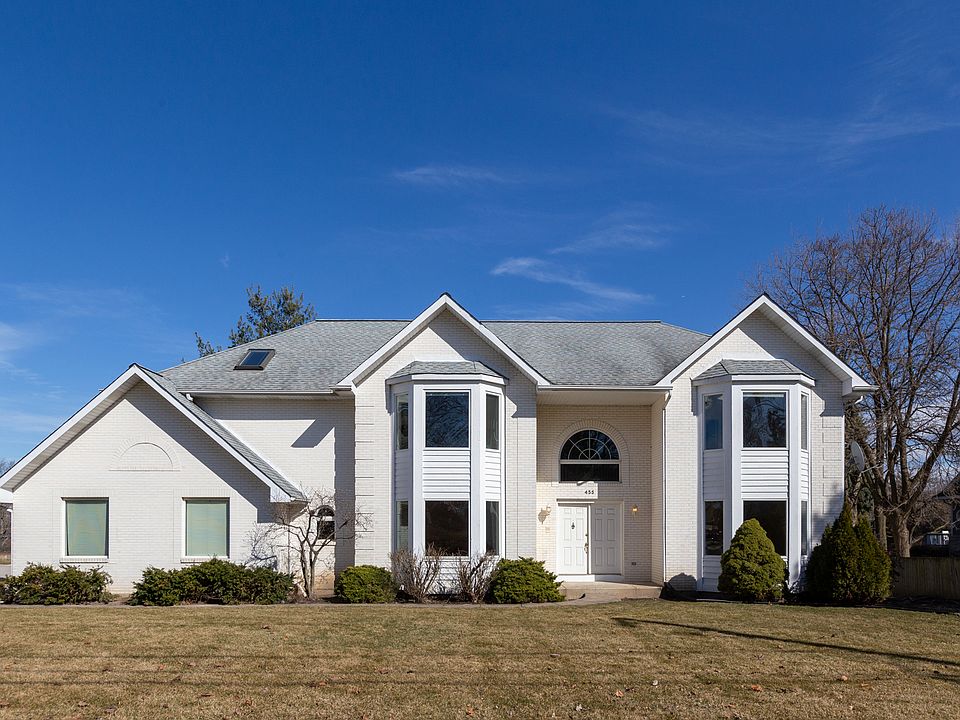 1st image of 455 Birchwood Ct