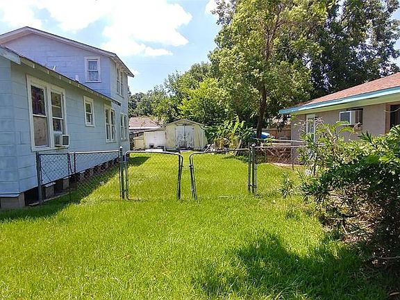 2nd image of 5026 Caroline St