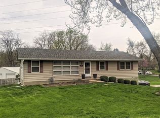 820 W Frank Dr, Decatur, IL 62526