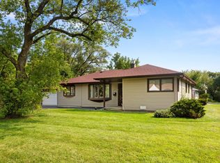 2204 Wren Ln, Rolling Meadows, IL 60008