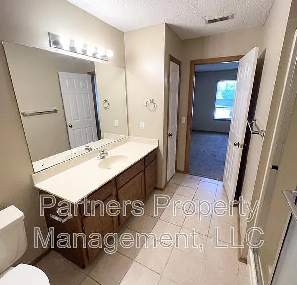 3089 W Mica St #2 — Photo 10