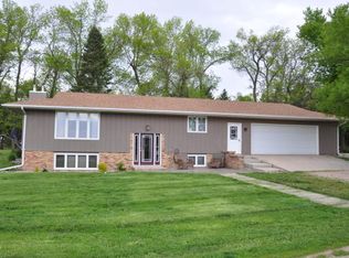 29076 320th St, Bigelow, MN 56117