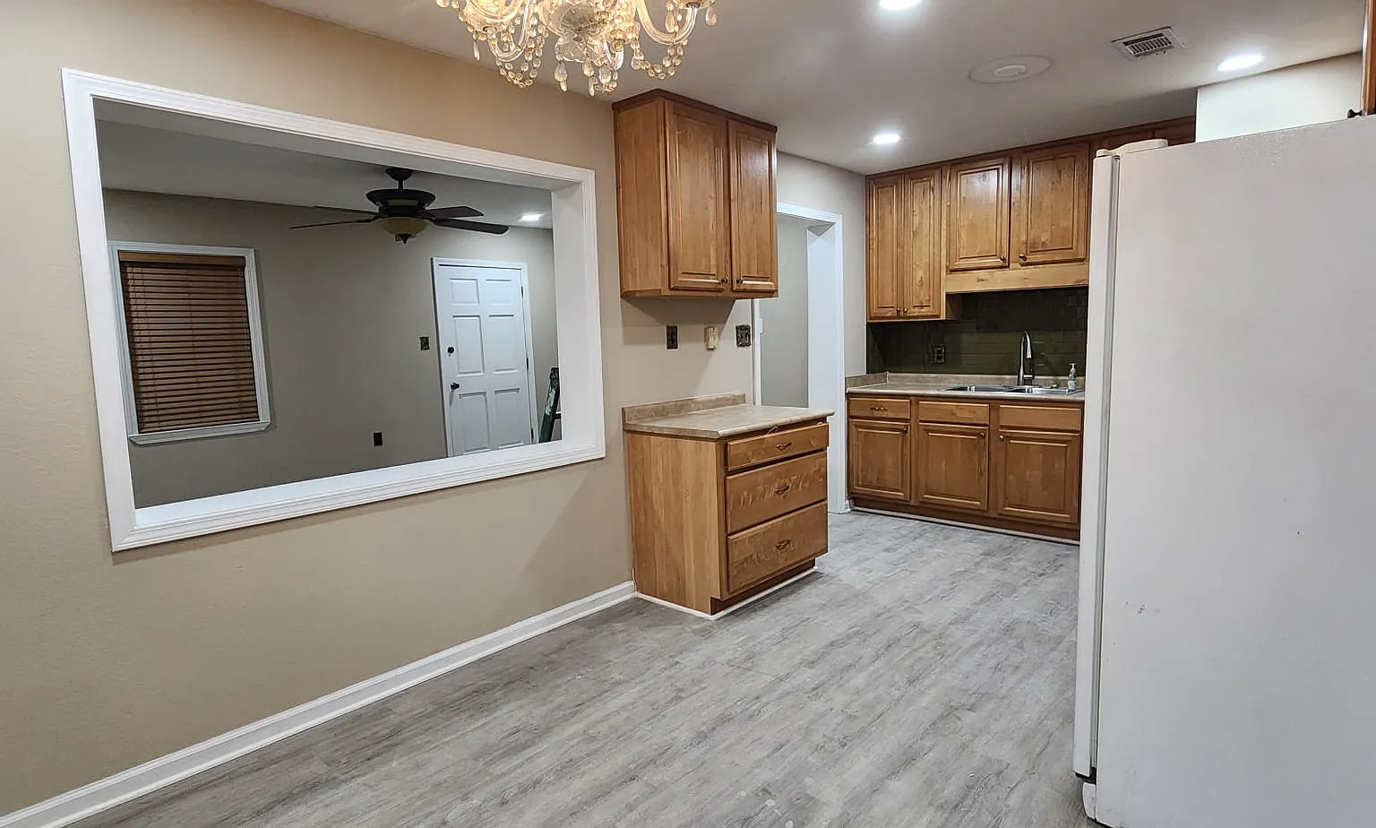 3 bed, 1400 sqft, $1,250 — Photo 1