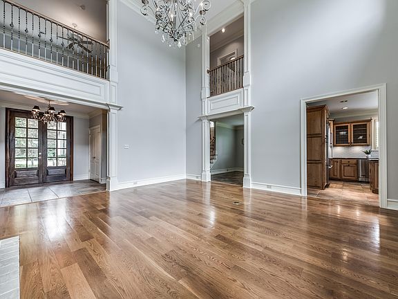 3rd image of 174 Casa Del Lago Way